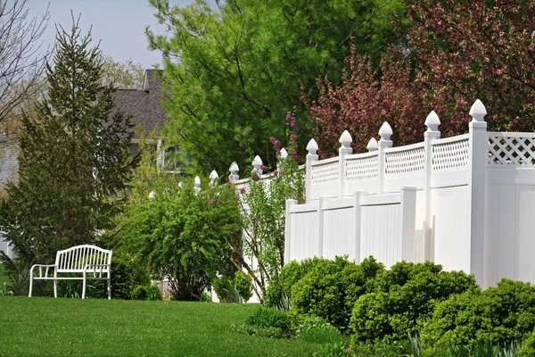 How To Install A Vinyl Fence in Red Bluff CA